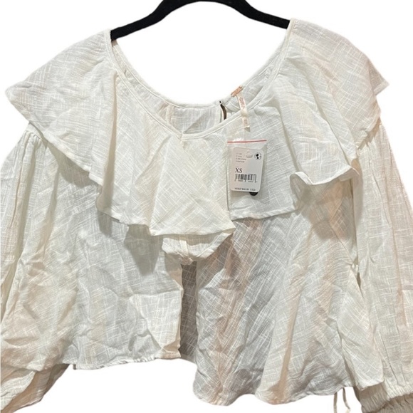 NWT Free People Zuri Blouse in Ivory. Size XS - Picture 10 of 11